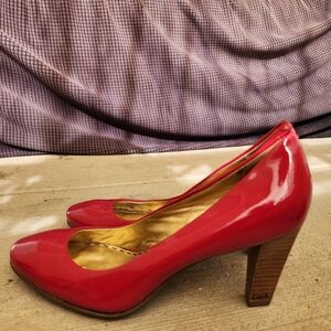 Vintage Coach Pump, Hot Pink